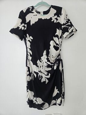 Louis Feraud Black and White Floral Draped Short Sleeve Dress Silk 100% Size 10